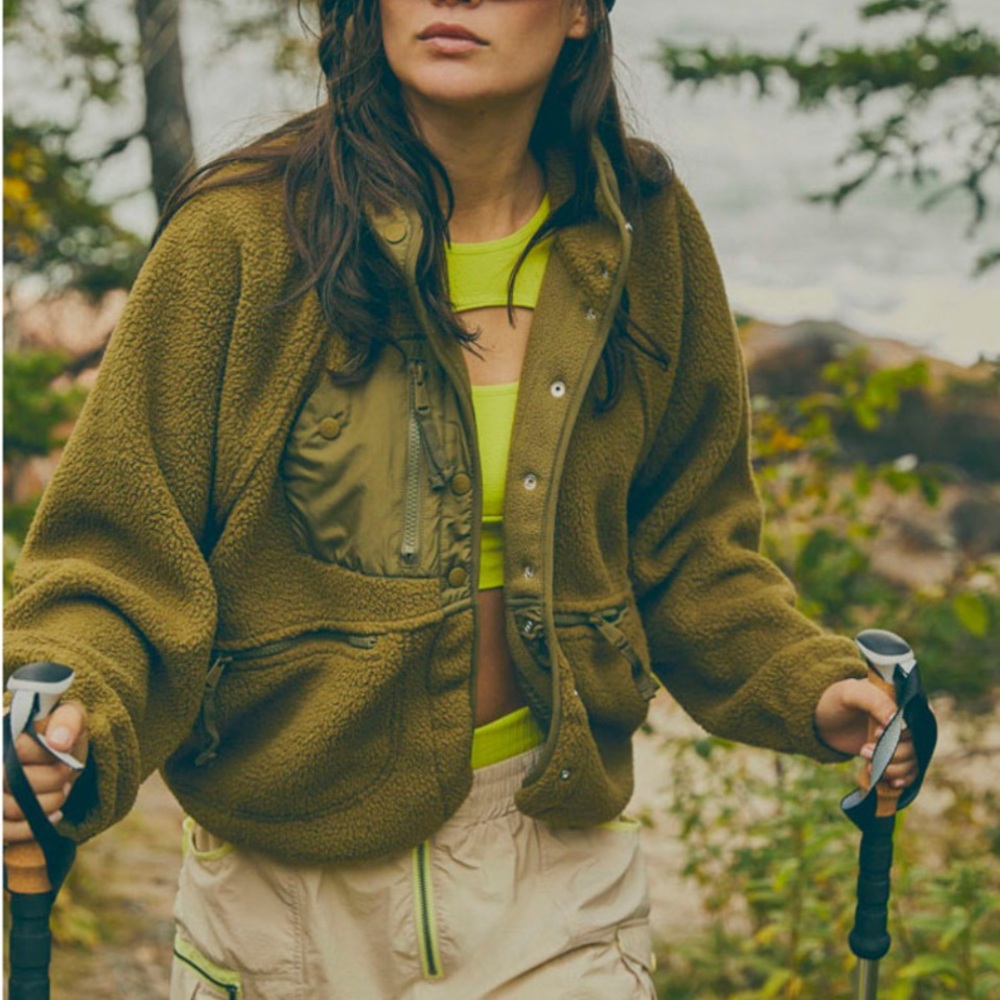 Free People Hit the Slopes